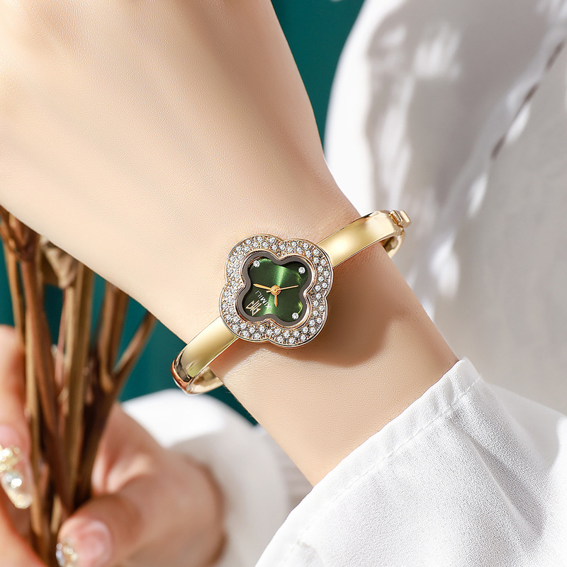 여성용 럭셔리 다이아몬드 장식 네잎 클로버 쿼츠 손목시 - Luxury Watch Lady 리뷰 및 가격