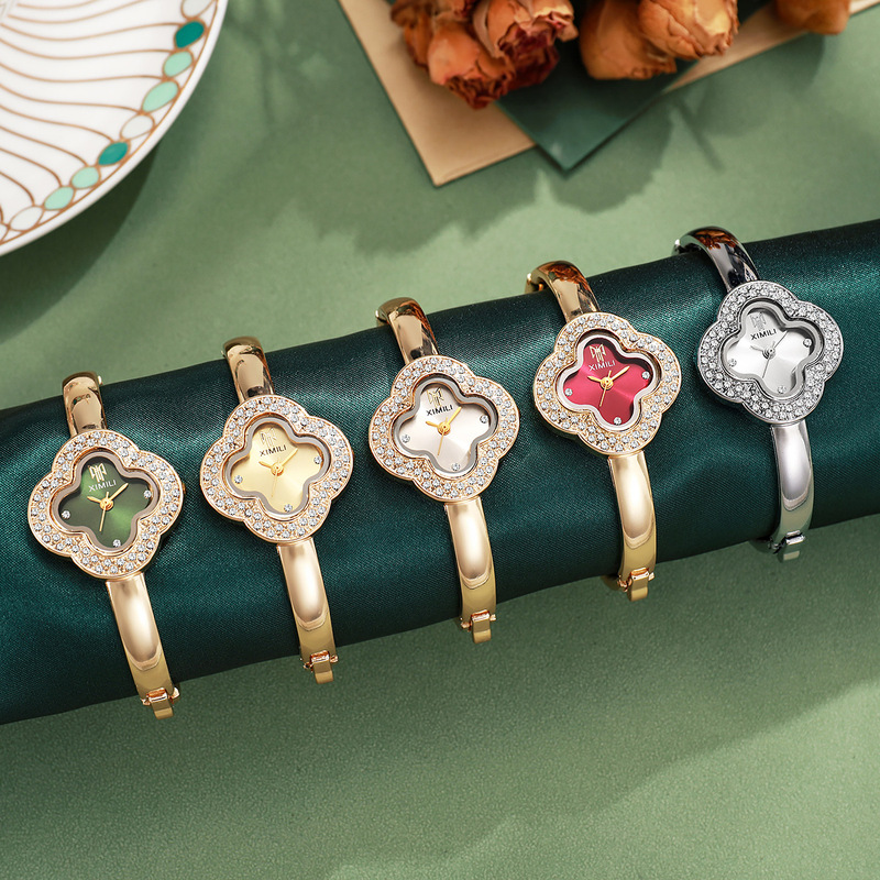 여성용 럭셔리 다이아몬드 장식 네잎 클로버 쿼츠 손목시 - Luxury Watch Lady 리뷰 및 가격
