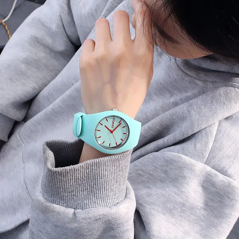 남자 시계 여자 크림 색상 울트라 얇은 패션 선물 실리 - Dress Watch Ultra Thin 리뷰 및 가격