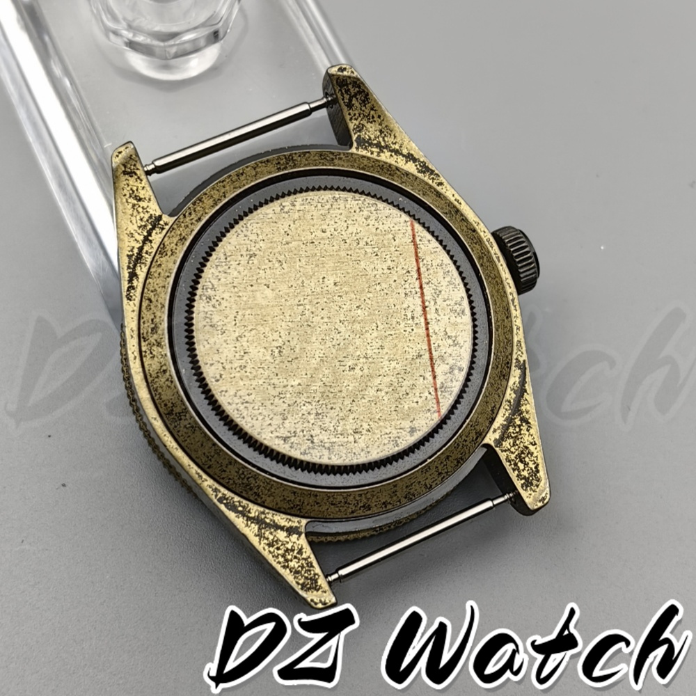 DZ 레트로 돔 사파이어 크리스탈 시계 케이스, BB5 - Exhibition Caseback 리뷰 및 가격