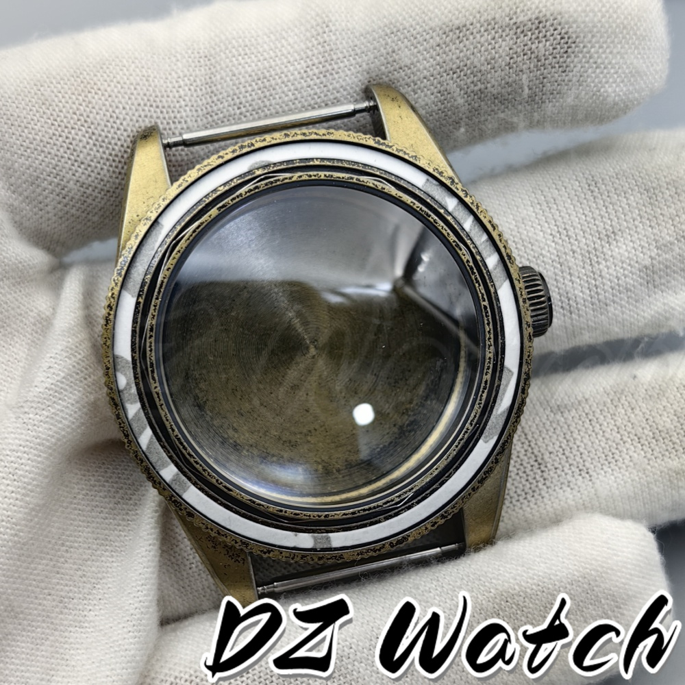 DZ 레트로 돔 사파이어 크리스탈 시계 케이스, BB5 - Exhibition Caseback 리뷰 및 가격