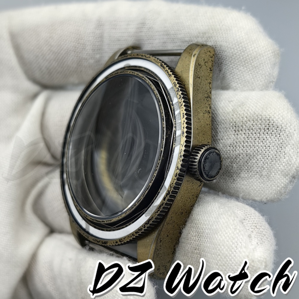 DZ 레트로 돔 사파이어 크리스탈 시계 케이스, BB5 - Exhibition Caseback 리뷰 및 가격